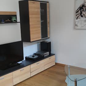 Apartment for rent for €1,300 per month in Vienna, Mumbgasse