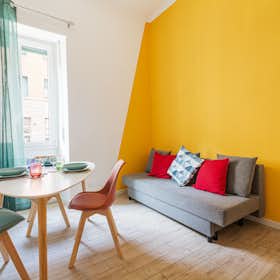 Apartment for rent for €1,475 per month in Milan, Via Giuseppe Bardelli