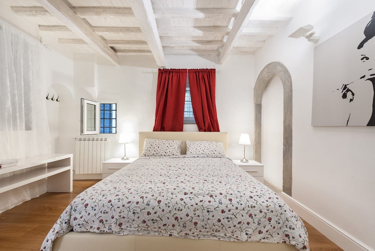 Borgo Tegolaio, Florence preview
