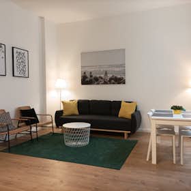 Apartment for rent for €1,680 per month in Berlin, Kreuzbergstraße