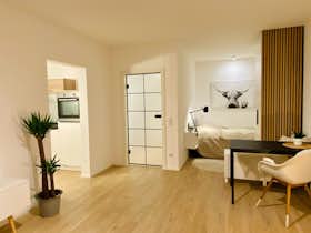 单间公寓 正在以 €990 的月租出租，其位于 Monheim am Rhein, Alfred-Delp-Straße