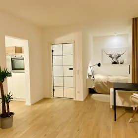 单间公寓 正在以 €990 的月租出租，其位于 Monheim am Rhein, Alfred-Delp-Straße