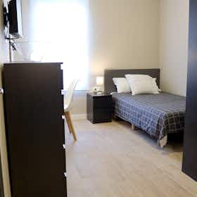 Studio for rent for €540 per month in Burjassot, Carrer Isaac Peral