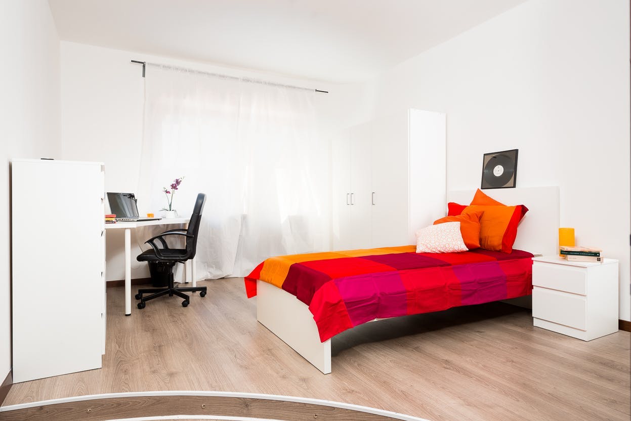 Single room Turin, 1 bed, 17m² — photo 1
