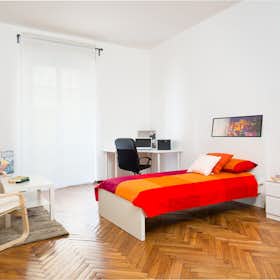 Private room for rent for €550 per month in Turin, Via Filippo Juvarra