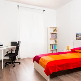 Private room for rent for €510 per month in Turin, Piazza Tancredi Galimberti