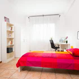 Habitación privada en alquiler por 500 € al mes en Turin, Piazza Tancredi Galimberti