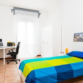 Private room for rent for €500 per month in Turin, Piazza Tancredi Galimberti