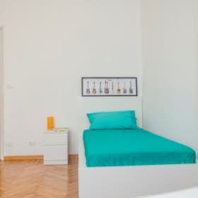 Private room for rent for €520 per month in Turin, Via Sant'Agostino