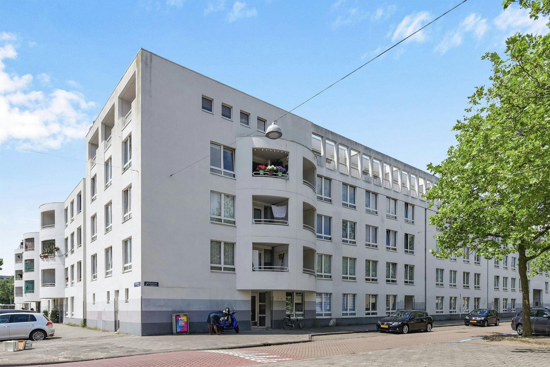 preview gallery tile