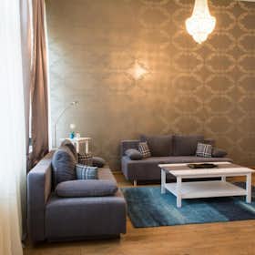 Apartment for rent for €8,970 per month in Düsseldorf, Herzogstraße