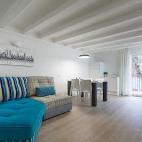 Appartement te huur voor € 2.000 per maand in Barcelona, Carrer d'Eusebi Planas