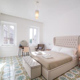 Apartment for rent for €6,000 per month in Rome, Via Vittoria
