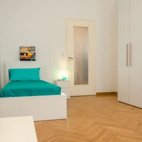 Private room for rent for €550 per month in Turin, Via Sant'Agostino