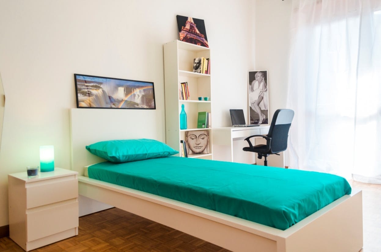 Single room Turin, 1 bed, 18m² — photo 1