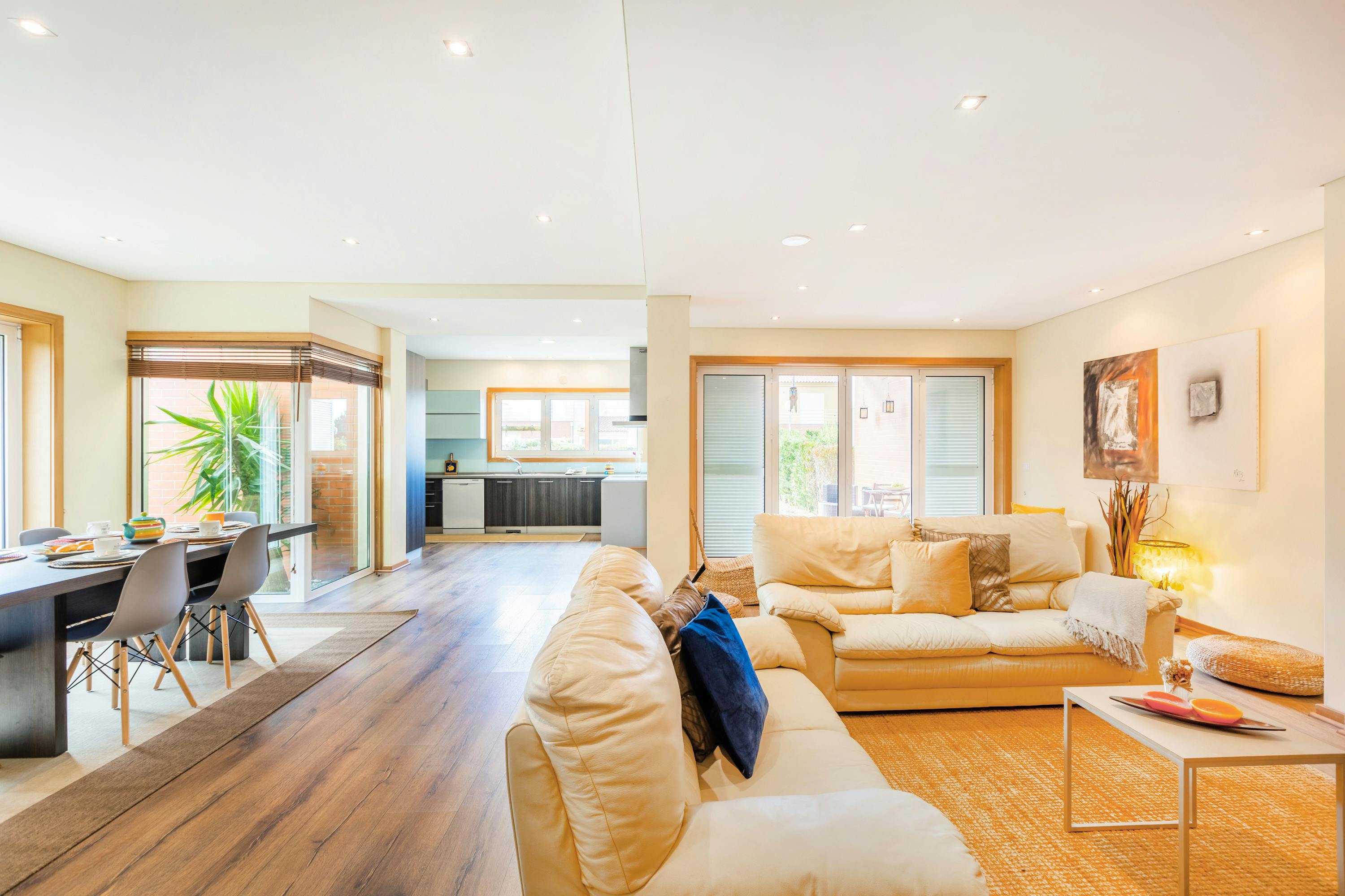 House for rent for €2,000 per month in Ovar, Rua Padre Aires de Amorim