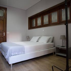 Apartment for rent for €1,450 per month in Vila Nova de Gaia, Rua Teixeira Lopes