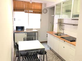 私人房间 正在以 €290 的月租出租，其位于 Córdoba, Calle Felipe II
