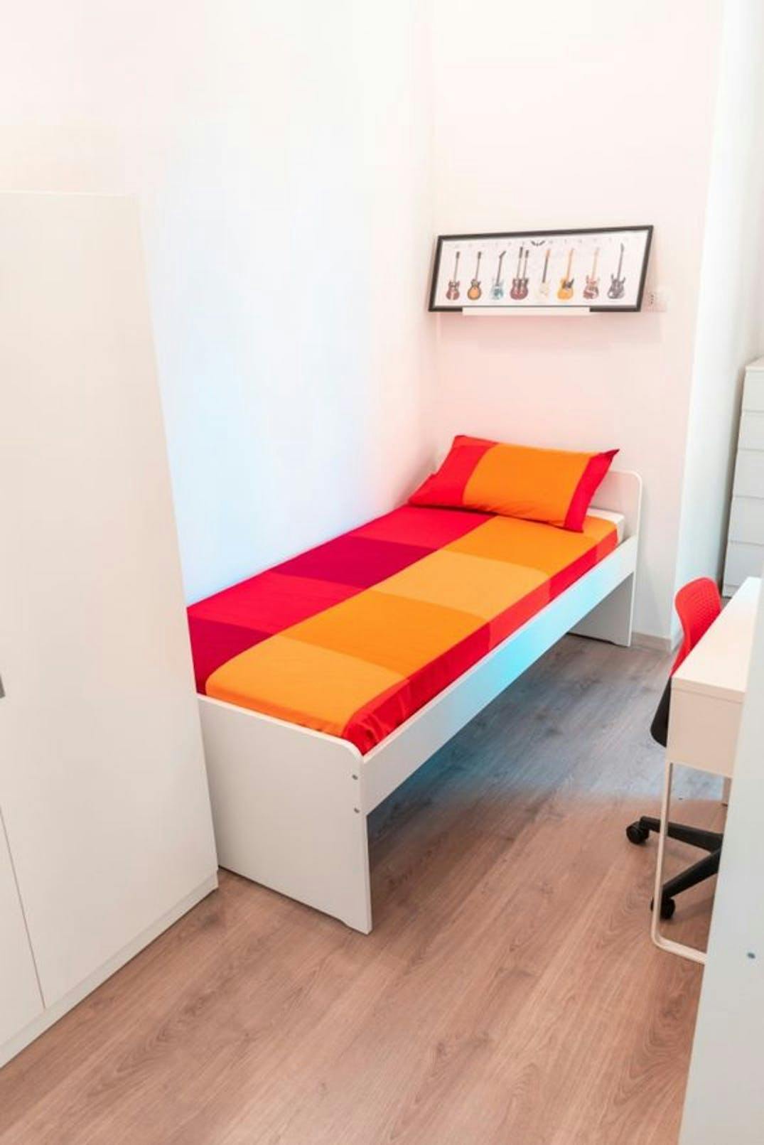 Single room Turin, 1 bed, 13m² — photo 2