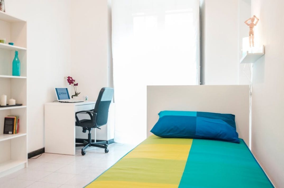 Single room Turin, 1 bed, 10m² — photo 1