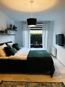 公寓 正在以 €2,250 的月租出租，其位于 Utrecht, Alberdingk Thijmstraat