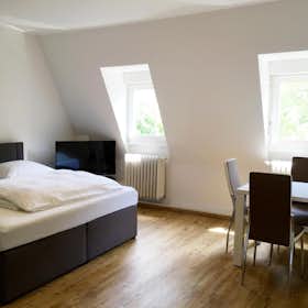 Apartment for rent for €3,450 per month in Köln, Salzgasse