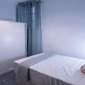 Private room for rent for €495 per month in Valencia, Carrer de l'Almudí