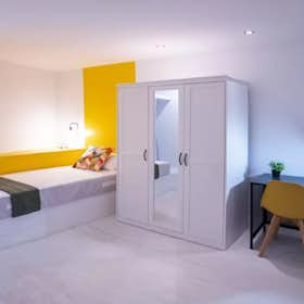 Private room for rent for €565 per month in Valencia, Carrer de l'Almudí