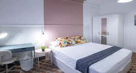 Private room for rent for €655 per month in Valencia, Carrer de l'Almudí