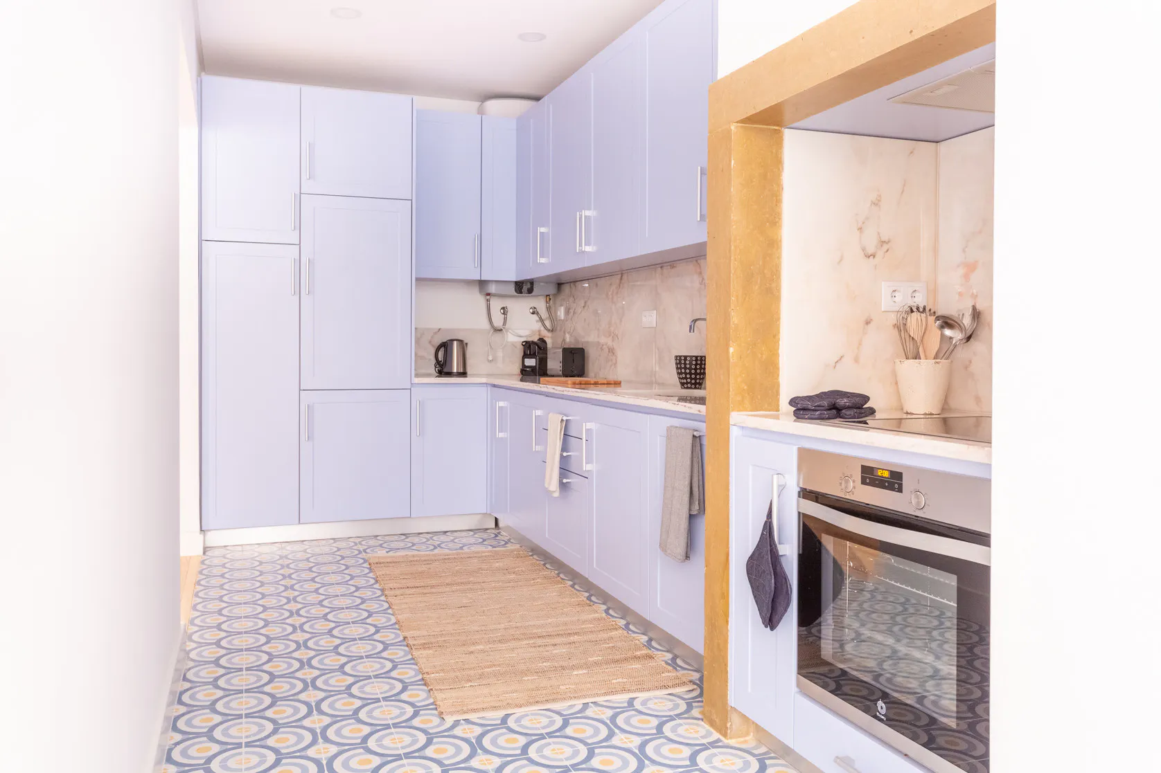 2-Bedroom Apartment in Rua Leite de Vasconcelos, Lisbon (1126130) ROOM 1