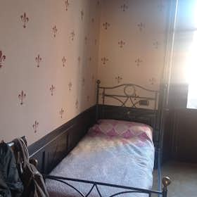 Отдельная комната сдается в аренду за 500 € в месяц в Parma, Strada Camillo Benso di Cavour
