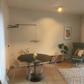 Apartment for rent for €1,550 per month in Brussels, Centrumgalerij