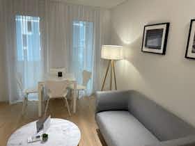 Appartement à louer pour 2 611 €/mois à Schlieren, Zürcherstrasse