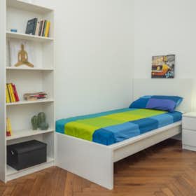 Apartment for rent for €510 per month in Turin, Via Luigi Cibrario