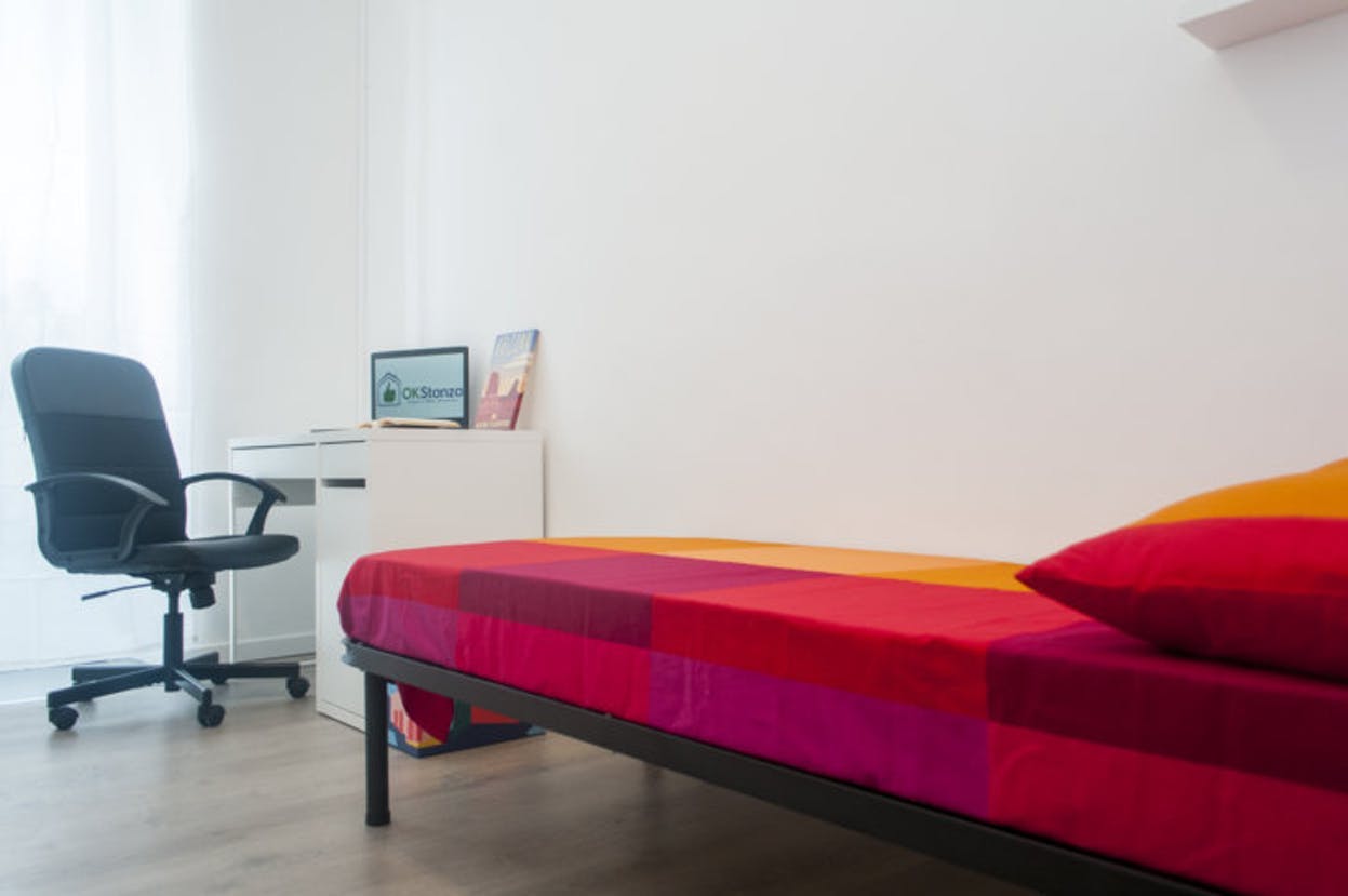 Single room Turin, 1 bed, 10m² — photo 1