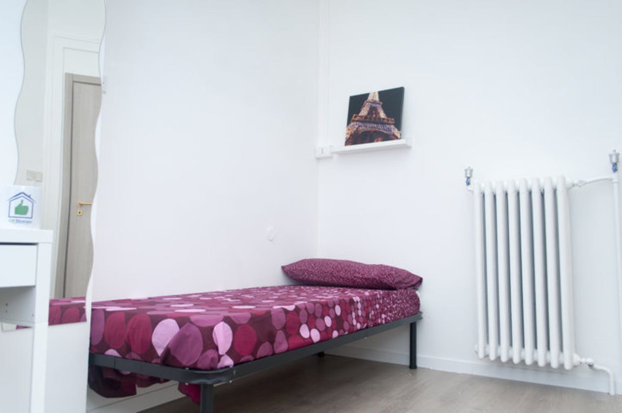 Single room Turin, 1 bed, 10m² — photo 1