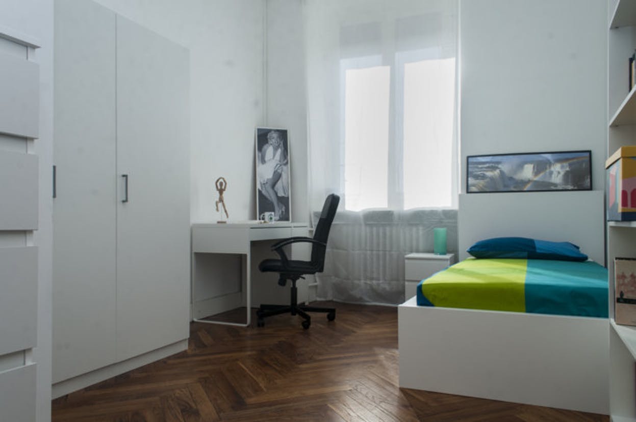 Single room Turin, 1 bed, 10m² — photo 1
