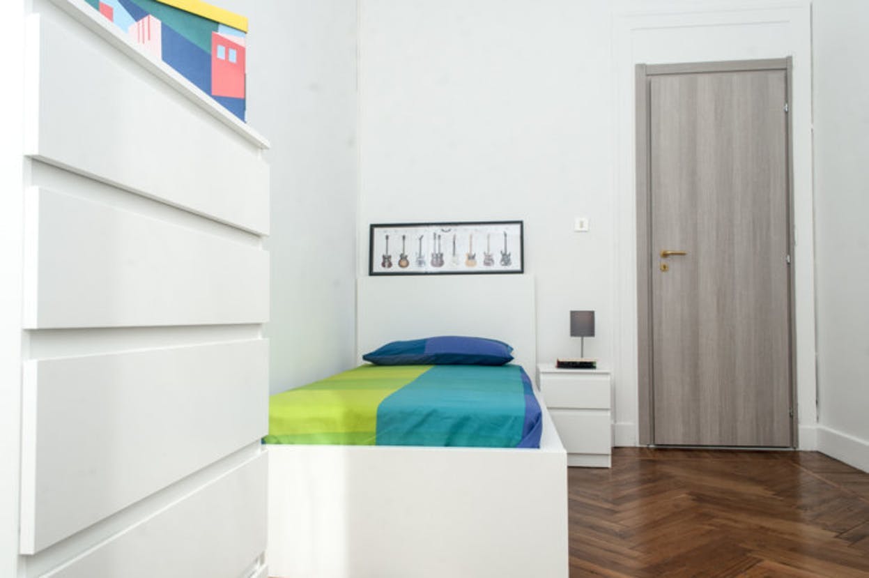 Single room Turin, 1 bed, 12m² — photo 1