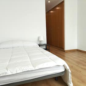 Private room for rent for €460 per month in Valencia, Calle Río Jalón