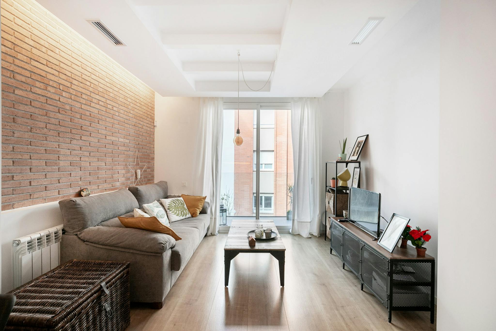 Carrer de l'Encarnació, Barcelona preview