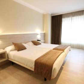 Appartement te huur voor € 1.000 per maand in Santiago de Compostela, Rúa do Hórreo
