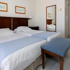 Apartment for rent for €2,550 per month in Rota, Avenida de la Diputación