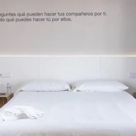 Wohnung zu mieten für 1.200 € pro Monat in Caldes d'Estrac, Carrer Santema