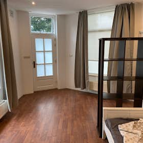 单间公寓 正在以 €1,095 的月租出租，其位于 Hengelo, Lindenweg