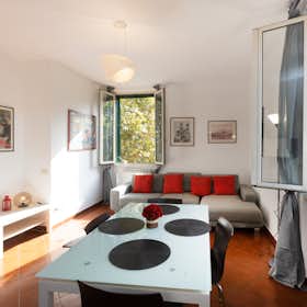 Apartment for rent for €2,500 per month in Rome, Via Ginori