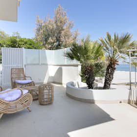 Appartamento for rent for 1.550 € per month in Termoli, Via Adriatica