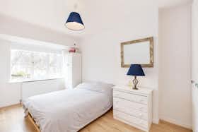 Habitación privada en alquiler por 1380 € al mes en Dublin, Seven Oaks