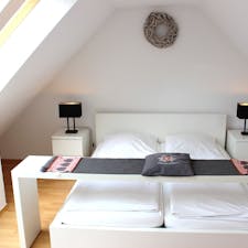 Apartment for rent for €1,299 per month in Köln, Holzgasse
