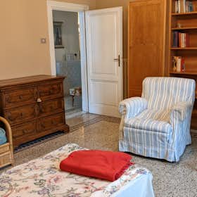 Private room for rent for €800 per month in Florence, Via Cesare Guasti