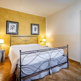 Apartment for rent for €6,300 per month in Florence, Via dei Martelli